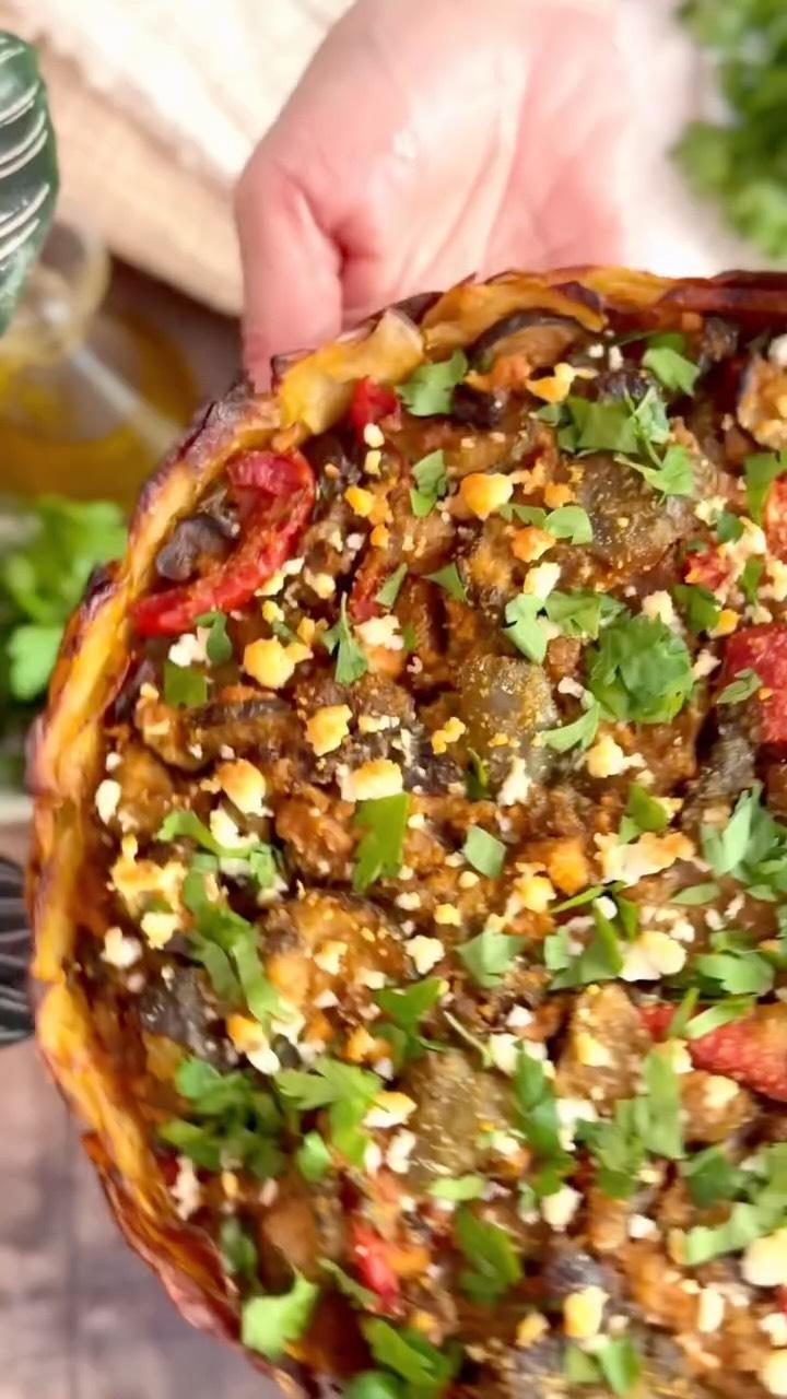 Gluten-free vegetable tart with feta